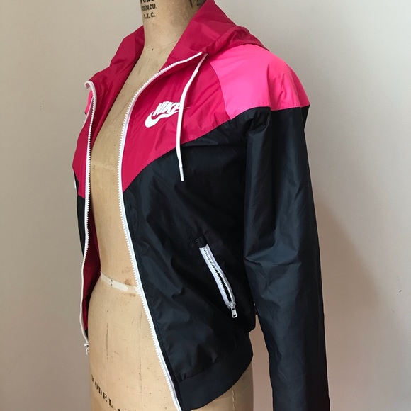 SOLD ⚡️⚡️⚡️NIKE LTD EDITION pink windbreaker - Picture 2 of 5